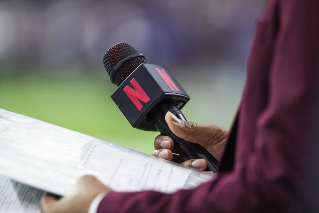 netflix microphone