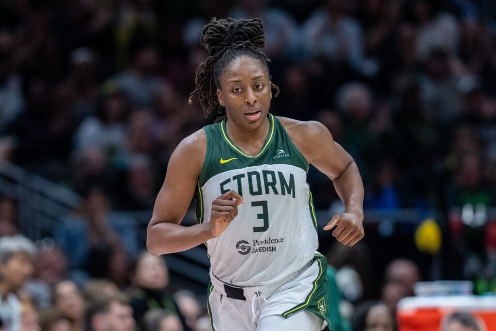 nneka ogwumike