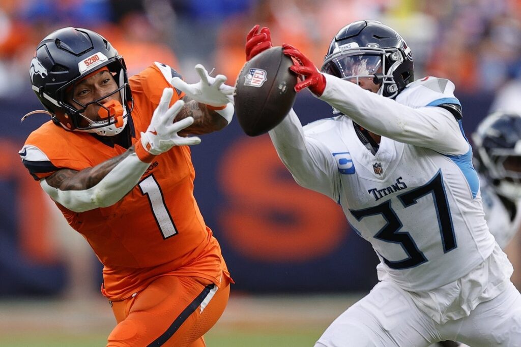 broncos, titans