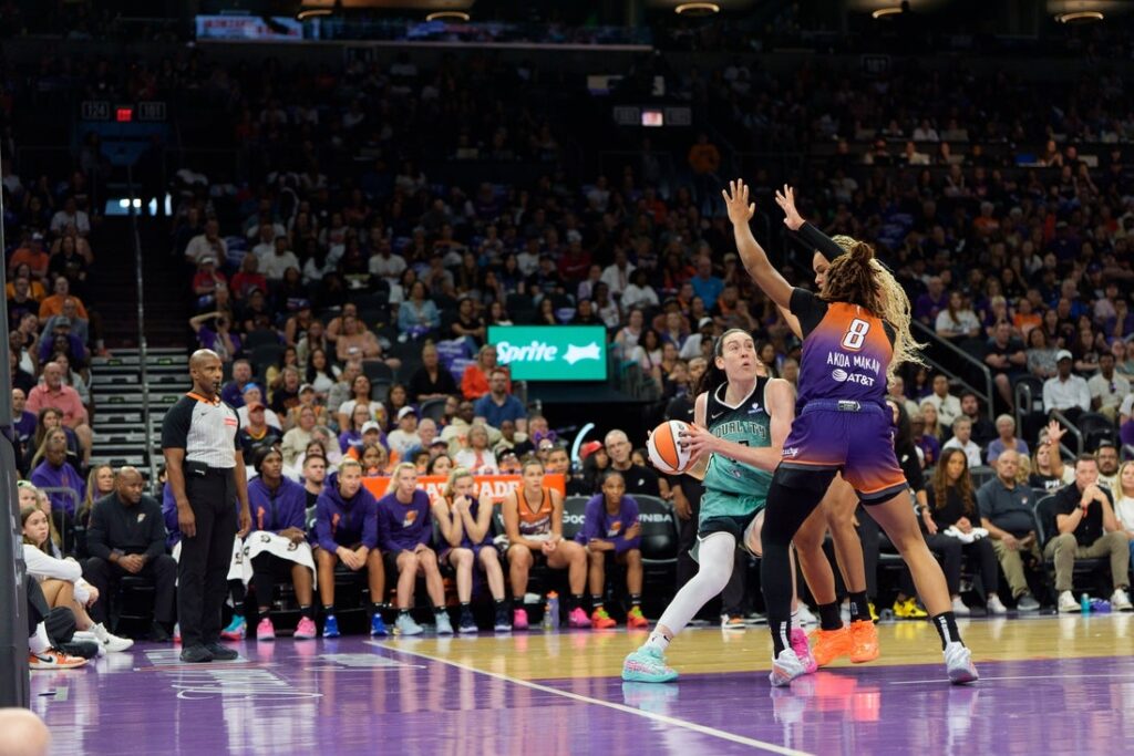 breanna stewart