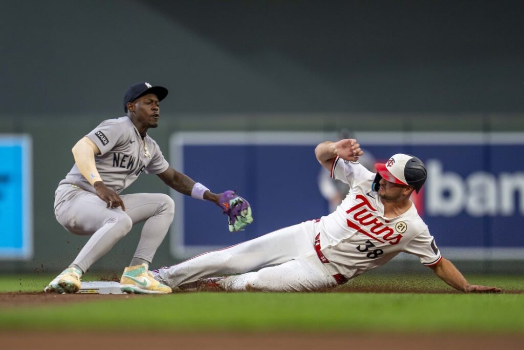 Yankees Twins