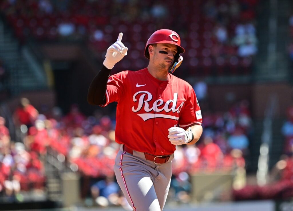 reds cardinals
