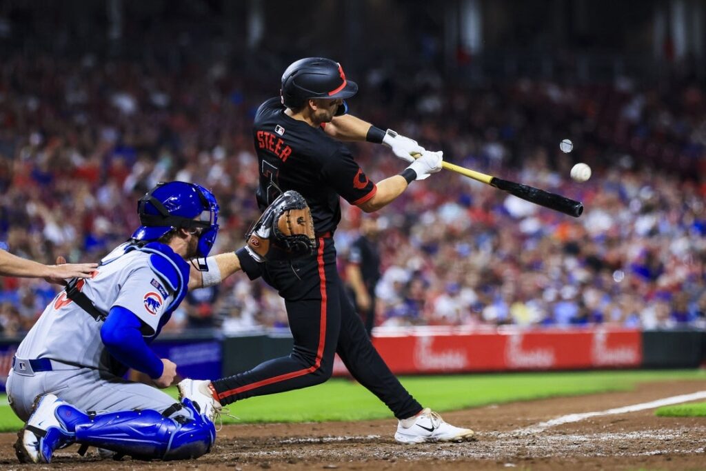 Reds, Cubs, steer