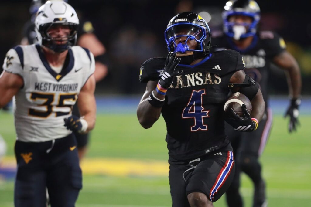 jayhawks touchdown