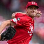 Pirates, Reds
