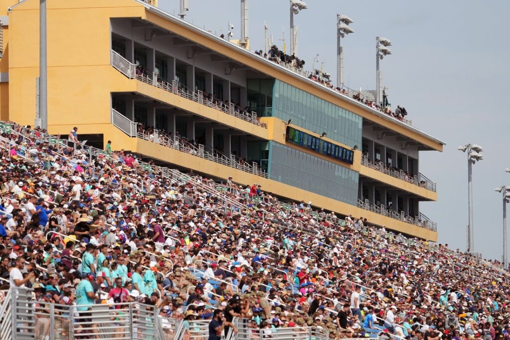 homestead-miami speedway, view