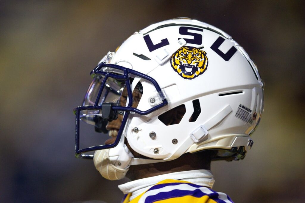 lsu helmet