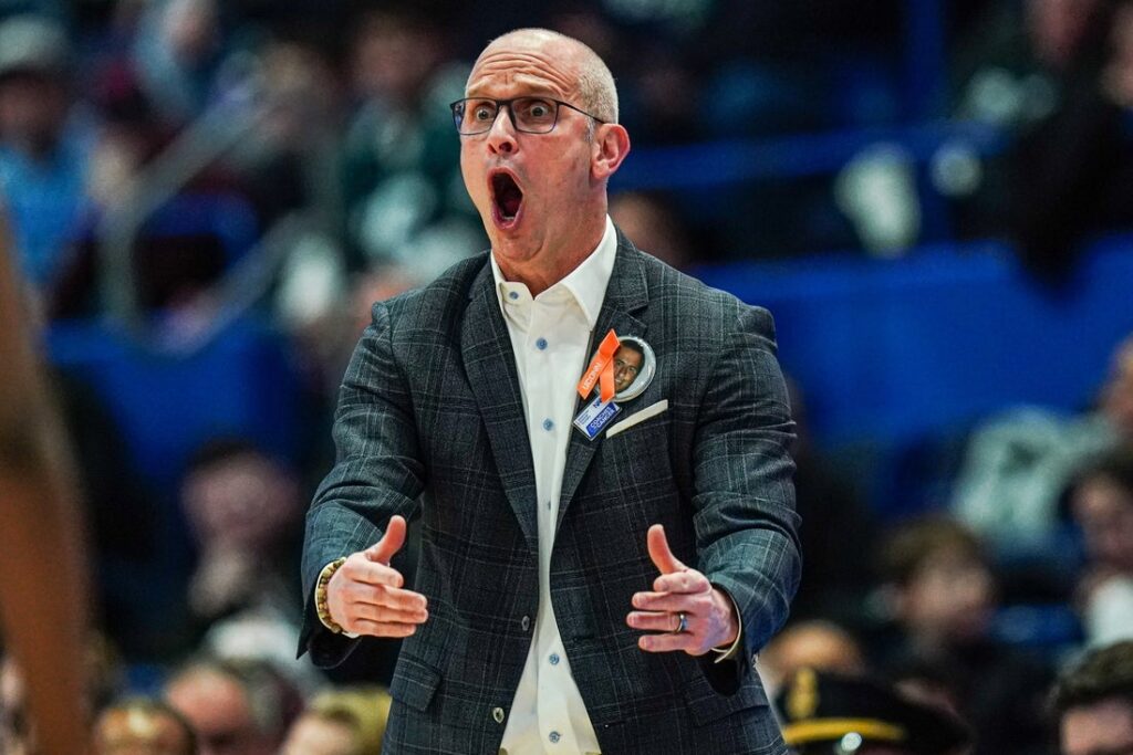 dan hurley uconn