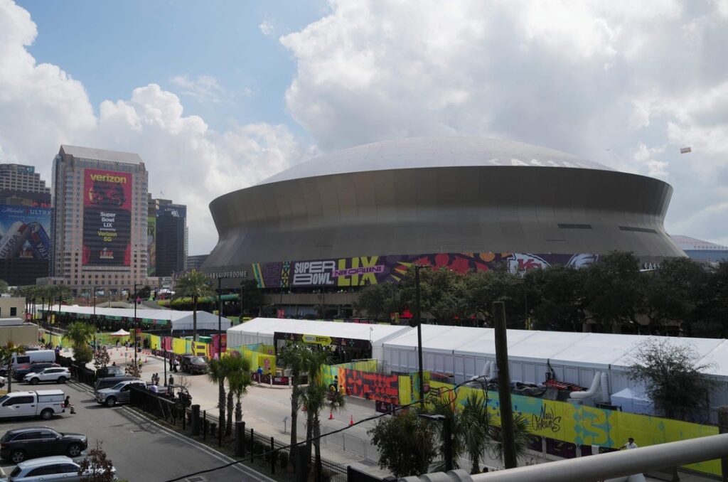 superdome outside