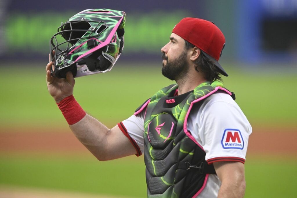 austin hedges guardians progressive