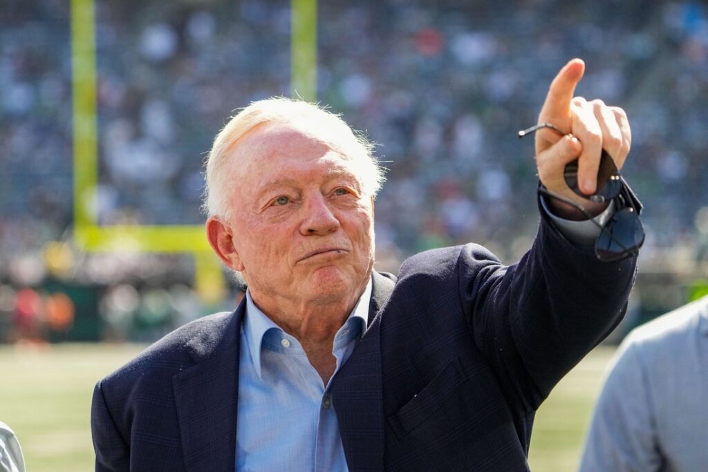 "Jerry Jones"