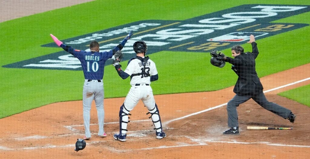 Mariners, Tigers