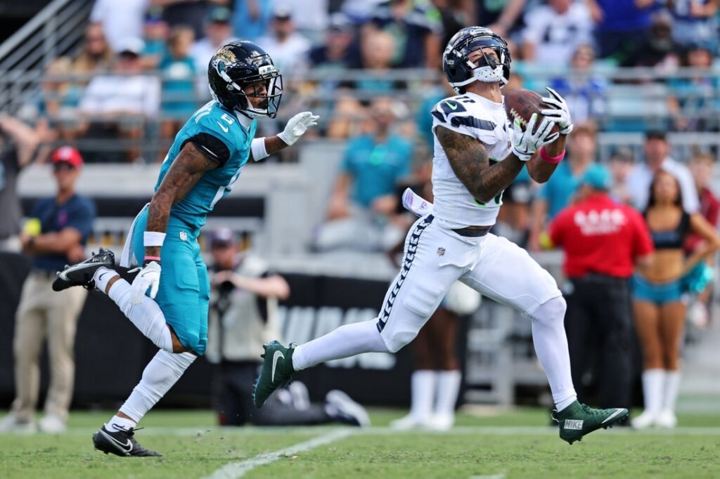 Seahawks, Jaguars