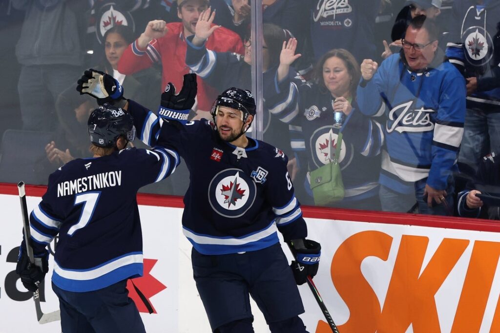Jets, Predators