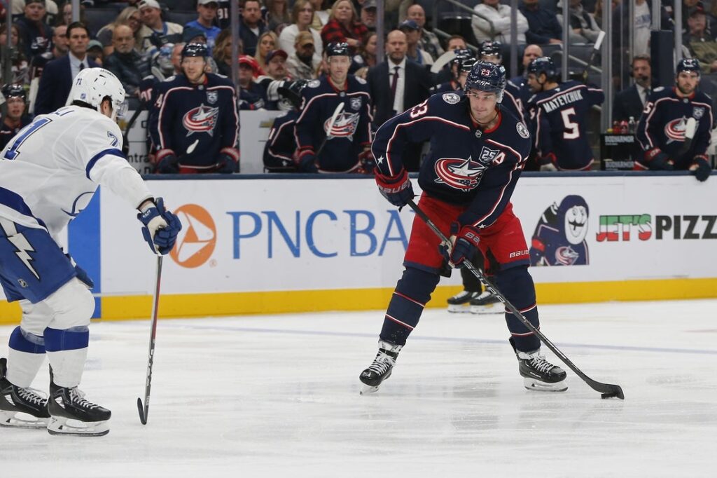 lightning, blue jackets