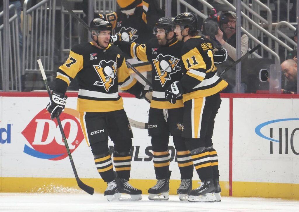 Blues, Penguins rust