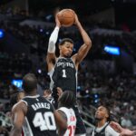 Spurs, Raptors