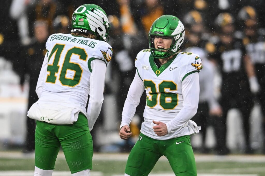 Oregon, Iowa football