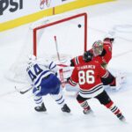 maple leafs blackhawks