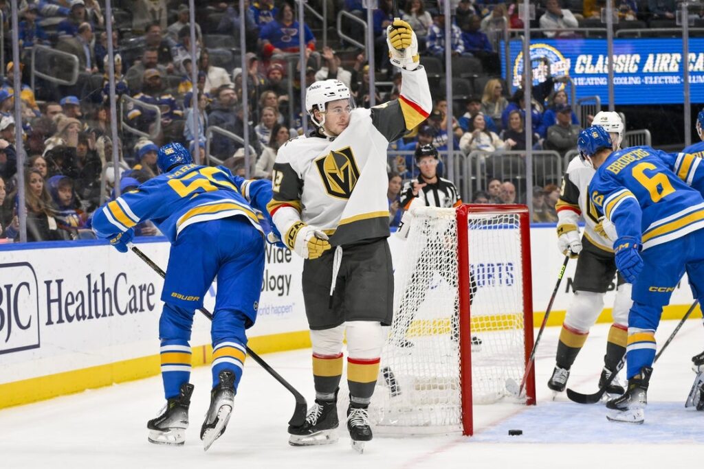 Golden Knights, Blues