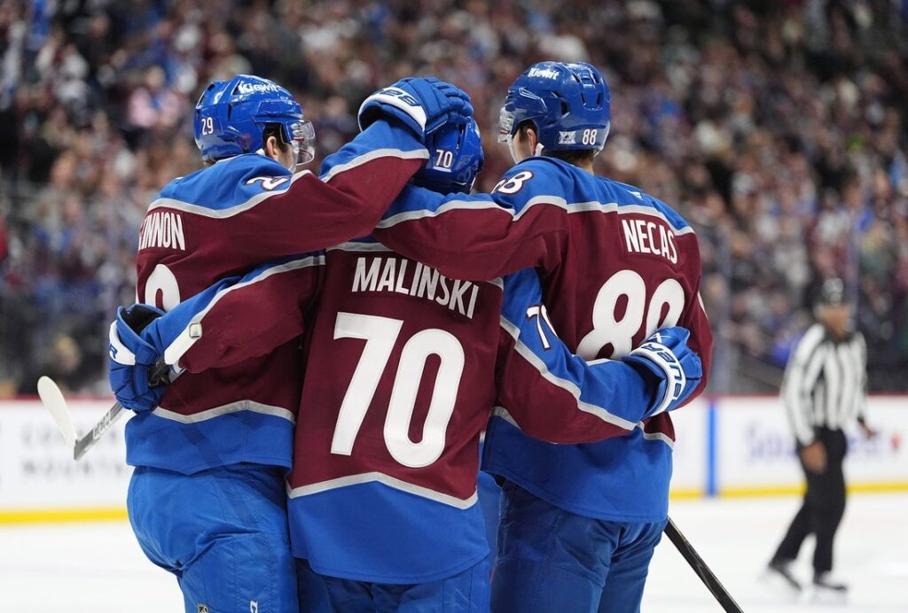 Avalanche, Sharks