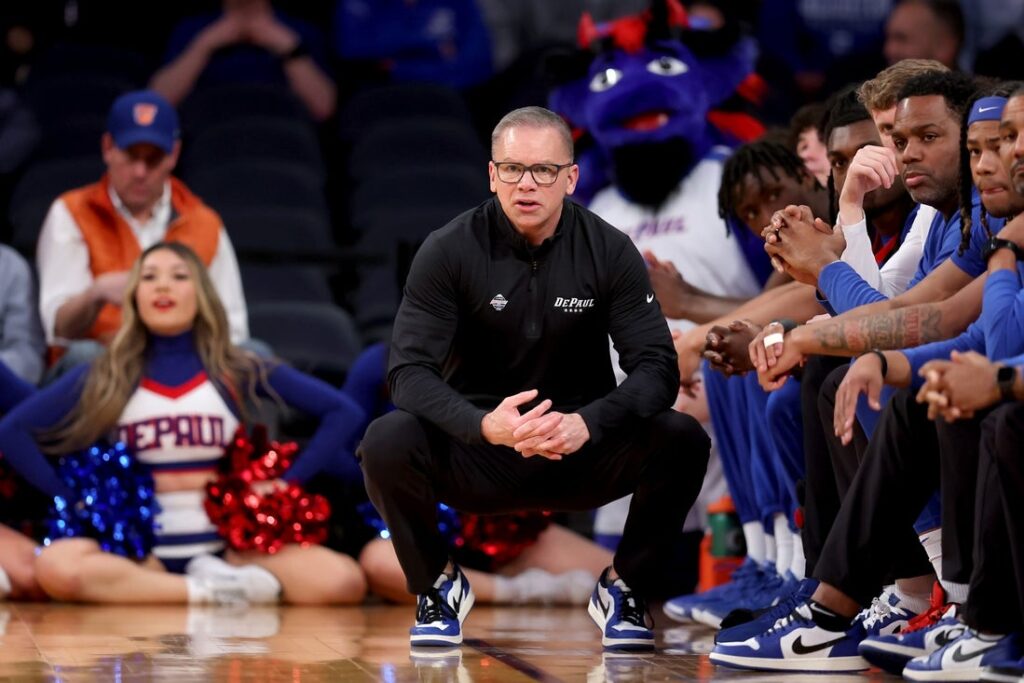 chris holtmann depaul