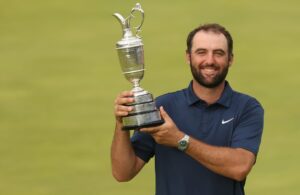 Scottie Scheffler celebrates Open