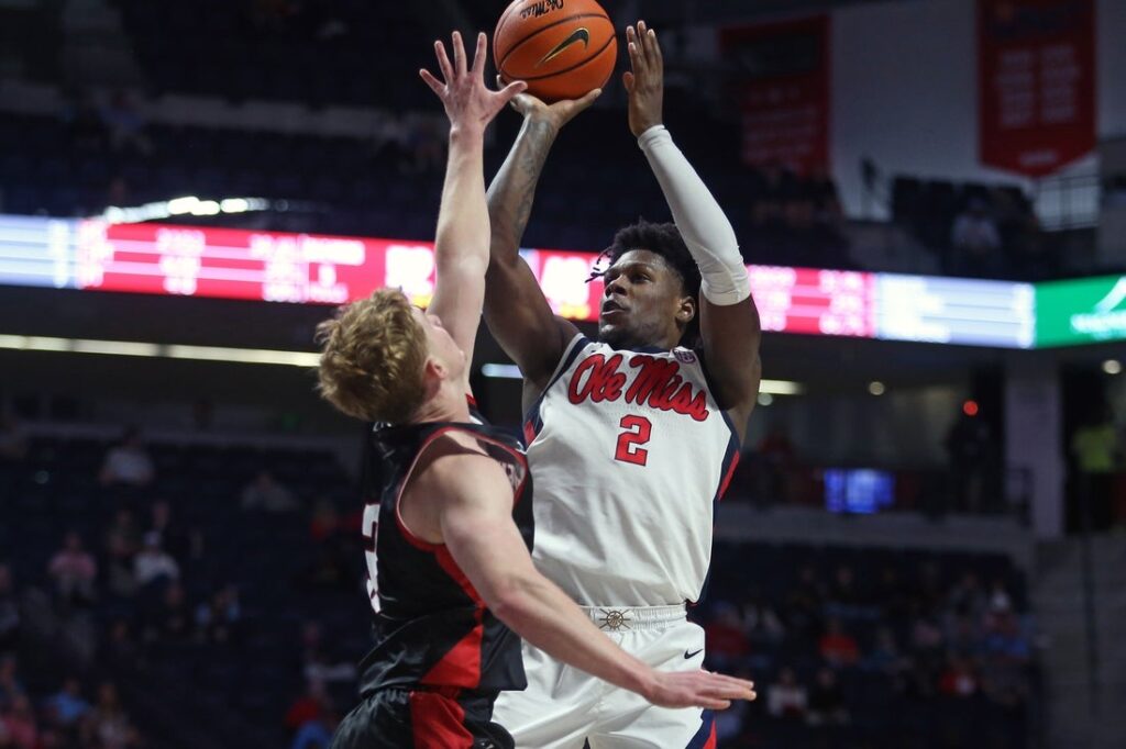 Ole Miss basketball, Storr