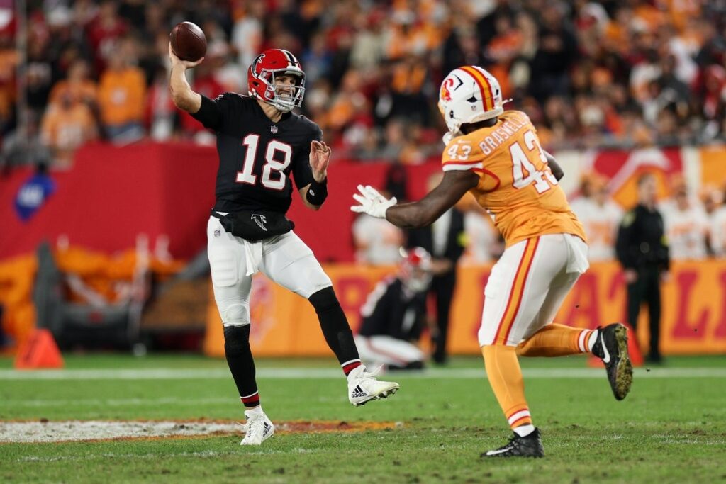 Buccaneers, Falcons, cousins