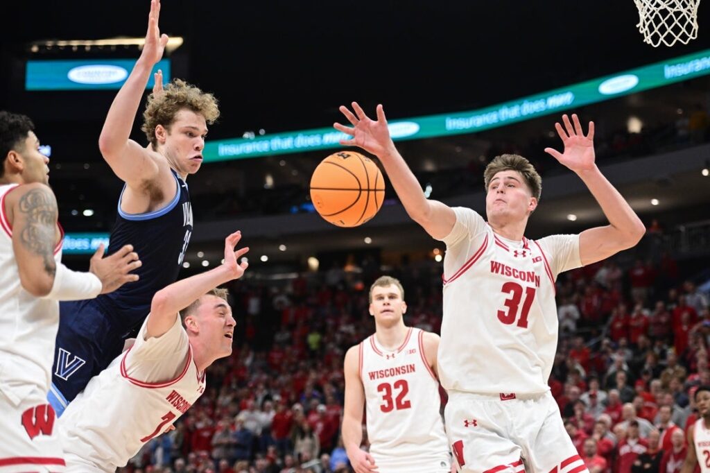 wisconsin badgers basketball