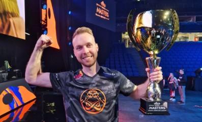 Lukas "gla1ve" Rossander