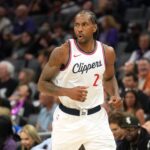 Kawhi Leonard reacts