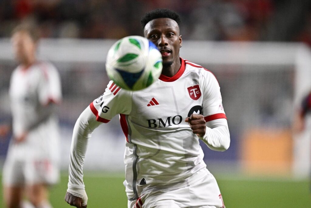 toronto derrick etienne