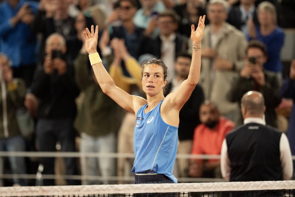 lois boisson celebrate