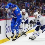 Avalanche, Maple Leafs