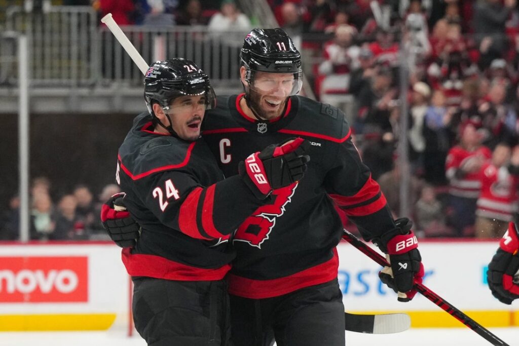 Buffalo Sabres, Carolina Hurricanes