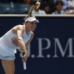 Ekaterina Alexandrova, serve