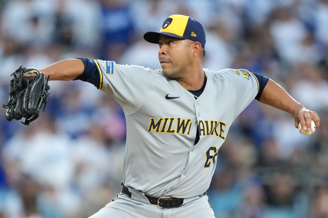 Reports: Rockies reach 1-year deal with LHP Jose Quintana