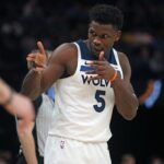 Anthony Edwards reacts