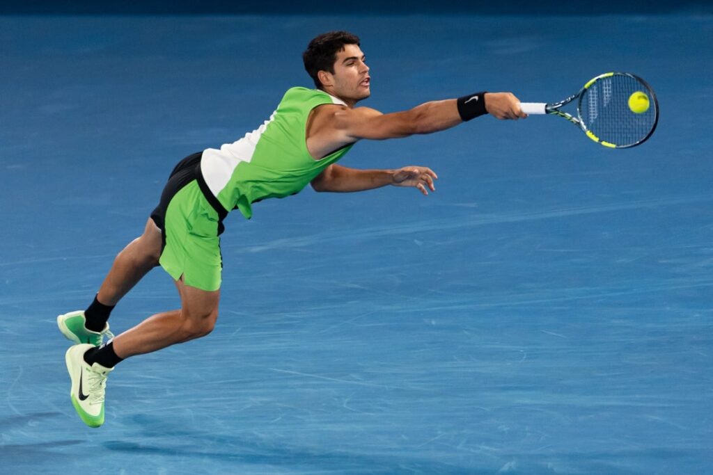 Carlos Alcaraz action