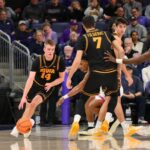 Iowa, Washington huskies