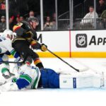Golden Knights, Canucks