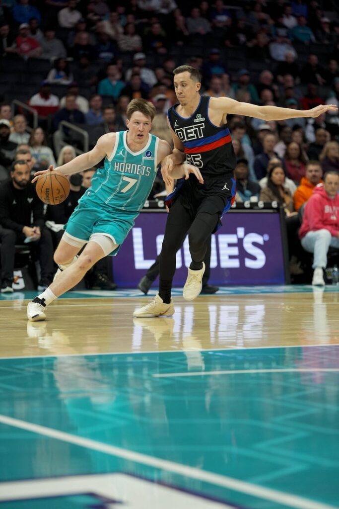 Pistons, Hornets