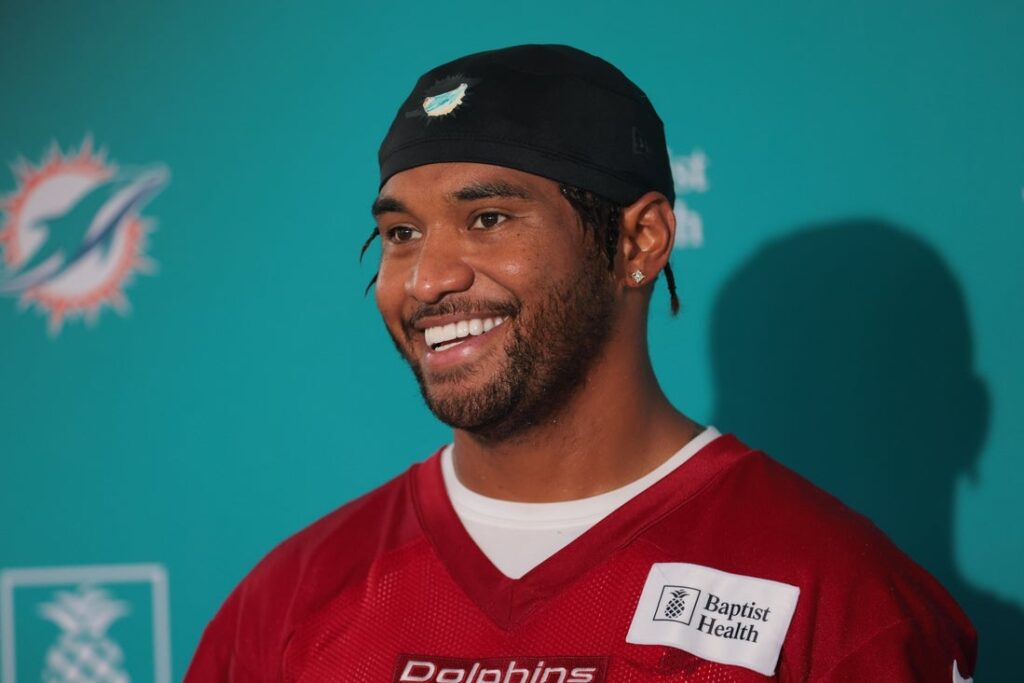 tua tagovailoa training