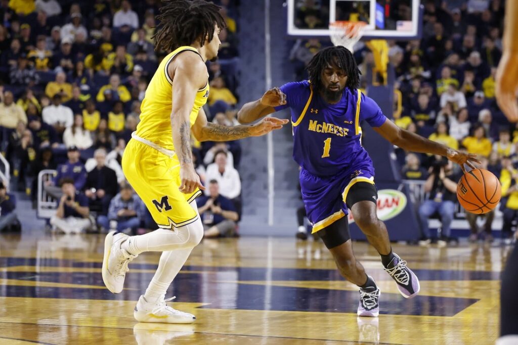 McNeese basketball, Javohn Garcia