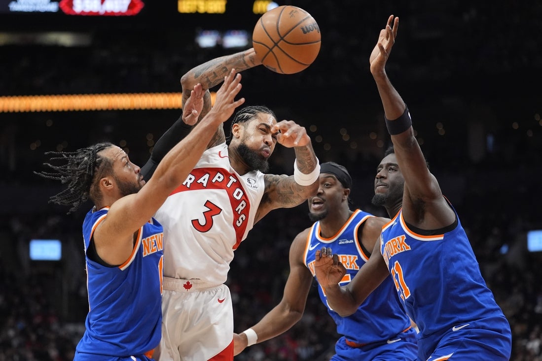 Over Rapter Defensive-minded Knicks go for 12th straight win over Raptors - Field ...