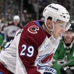 nathan mackinnon stars
