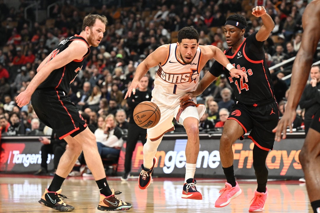 Raptors rally to knock off Suns - Field Level Media - Professional ...
