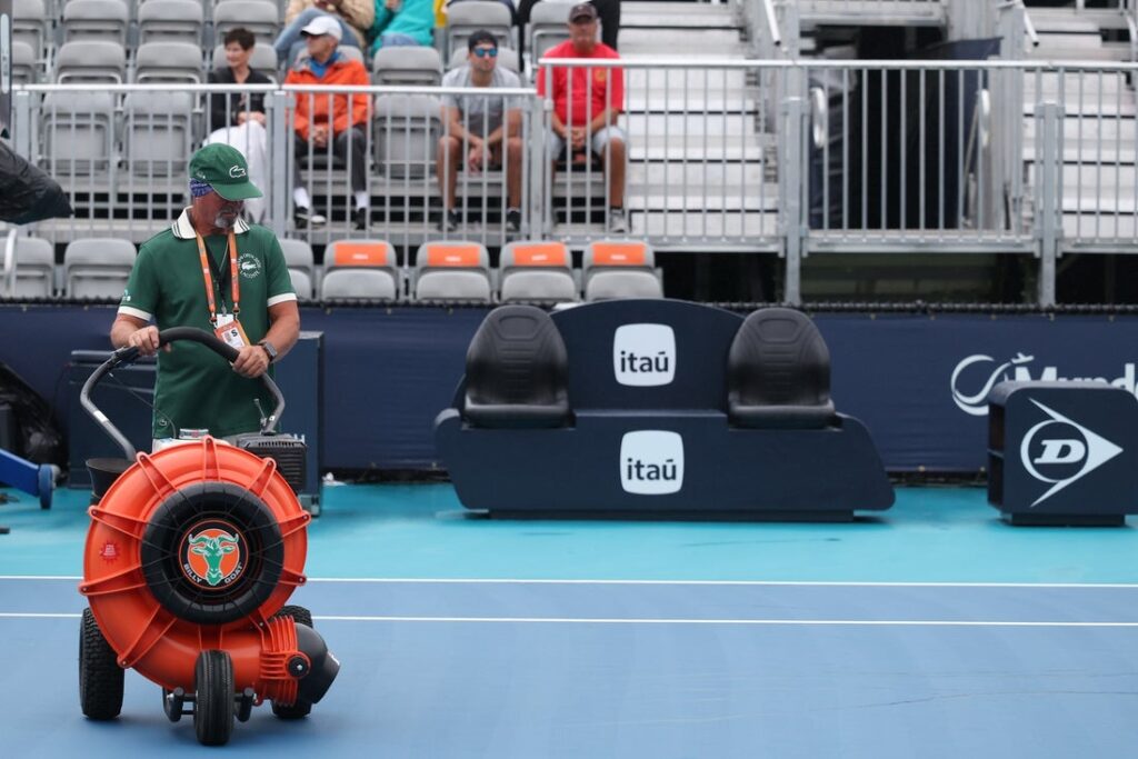 Miami Open, rain