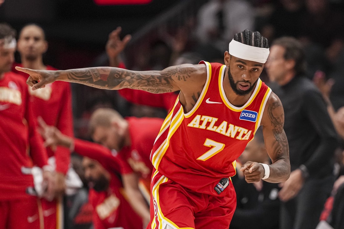 Hawks continue home court dominance, run away from Grizzlies